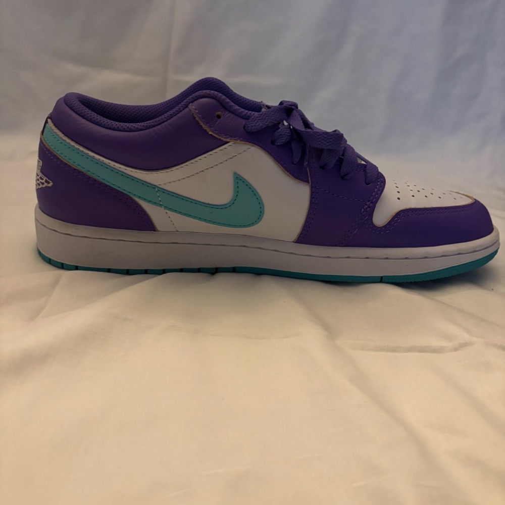 Men's Jordan 1 Low SE 'Psychic Purple'